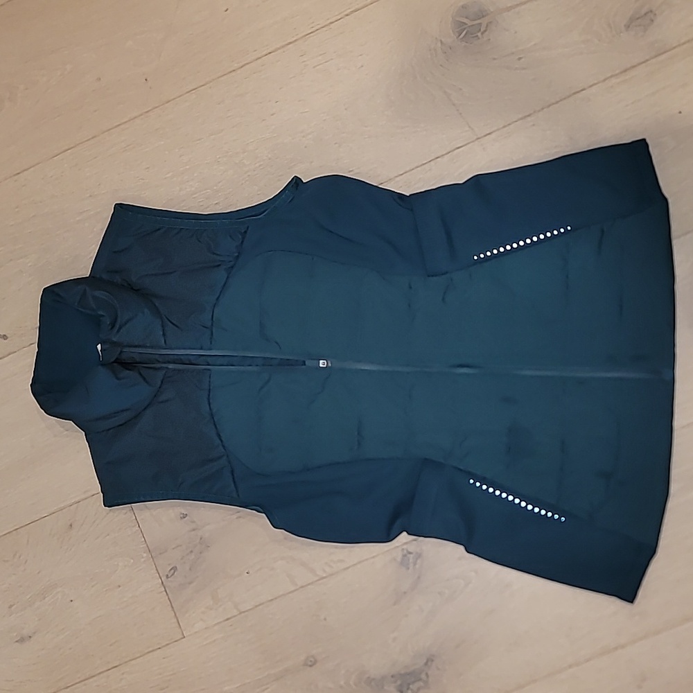 Lululemon Women's Down for It All Vest - Storm Teal - Size 8